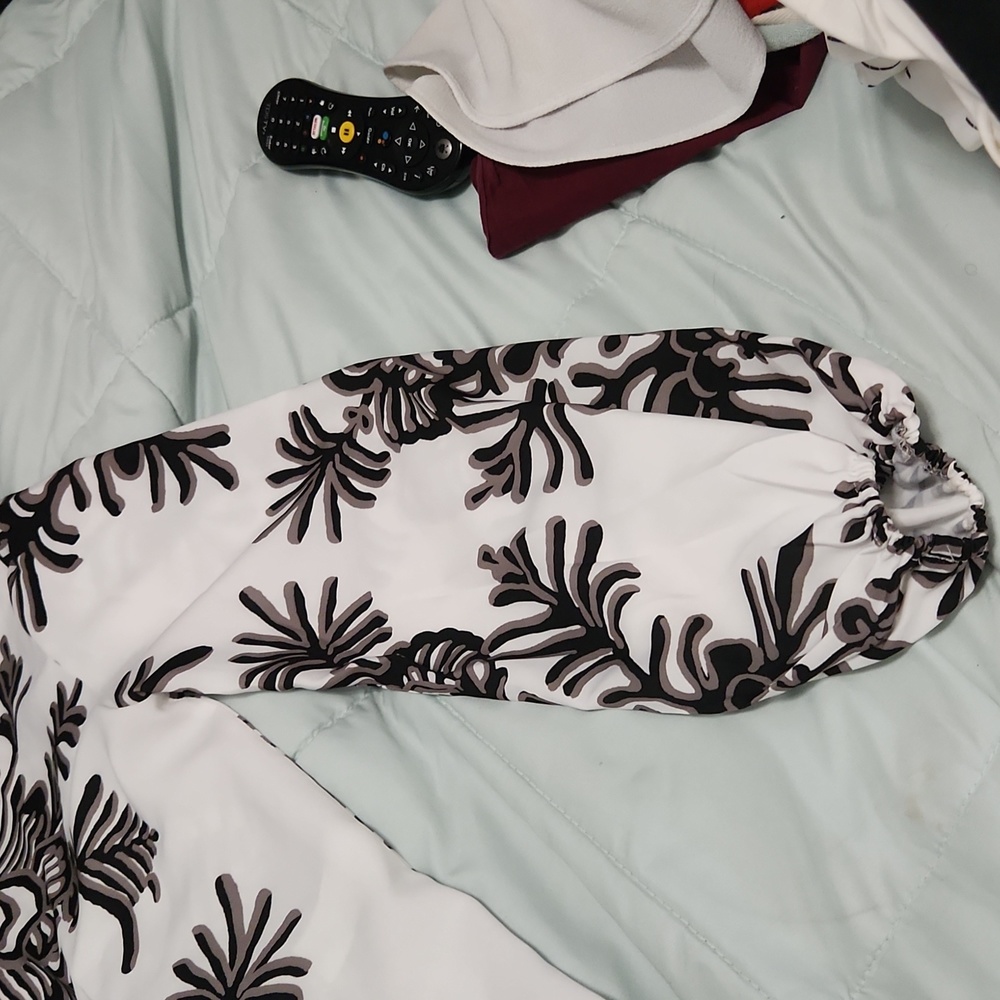 Large Shein blouse - Picture 4 of 6